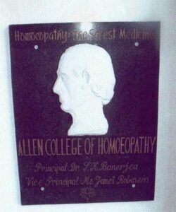 Allen college of homoeopathy has world renowned lecturers who train students by helping them to become confident homoeopaths